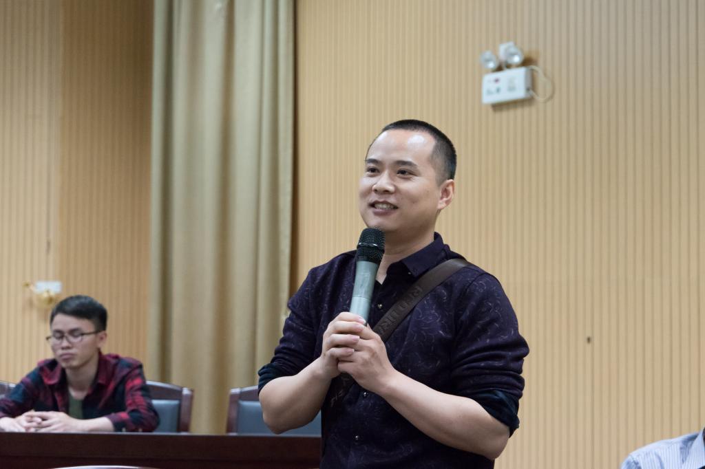 人文學院調(diào)研 F6C6